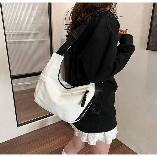 潮流斜跨餃子包