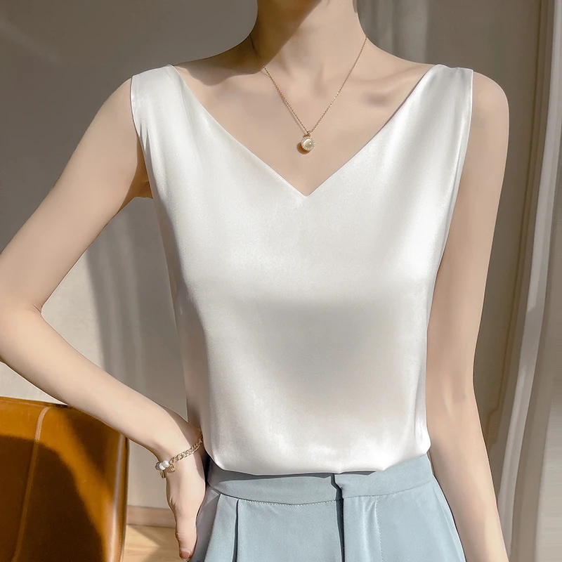 V領緞面背心